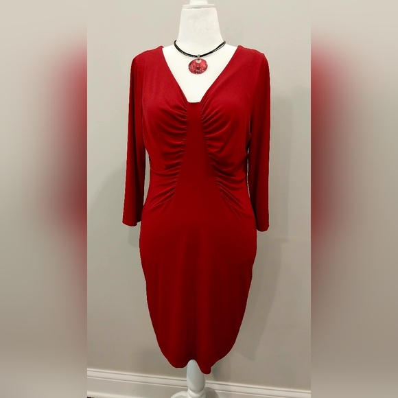 Laundry by Design Dresses & Skirts - laundry by design Dark Red Ruched Bodycon Dress Size L